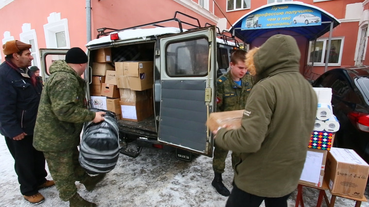Вчера из Перемышля была отправлена очередная партия гуманитарной помощи мобилизованным.